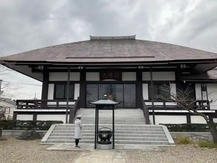 自性院の本殿・本堂