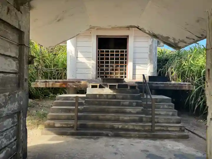 大主神社の{uncategorized: "未分類", other: "その他", undefined: "問題あり", building: "その他建物", grave: "お墓", sacred_gate: "鳥居", guardian: "狛犬", statue: "像", buddha: "仏像", history: "歴史", nature: "自然", garden: "庭園", animal: "動物", pagoda: "塔", temizu: "手水舎", mountain_gate: "山門・神門", sanctuary: "本殿・本堂", subordinate: "末社・摂社", art: "芸術", scenery: "景色", jizo: "地蔵", ema: "絵馬", goshuin: "御朱印", omikuji: "おみくじ", items: "授与品その他", amulet: "お守り", goshuincho: "御朱印帳", eats: "食事", festival: "お祭り", votive_dance: "神楽", shichigosan: "七五三参", wedding: "結婚式", experience: "体験その他", initially: "初詣", around: "周辺", anti_infection: "感染症対策"}
