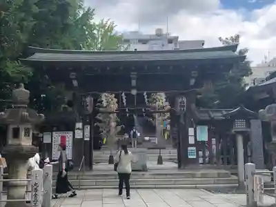 下谷神社の山門・神門
