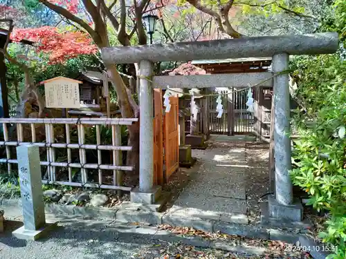 大宮八幡宮の末社