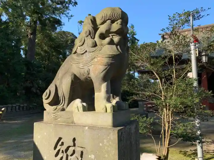 飽富神社の狛犬