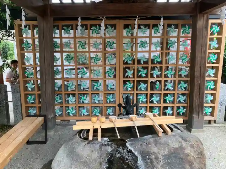 御嶽神社茅萱宮の手水舎
