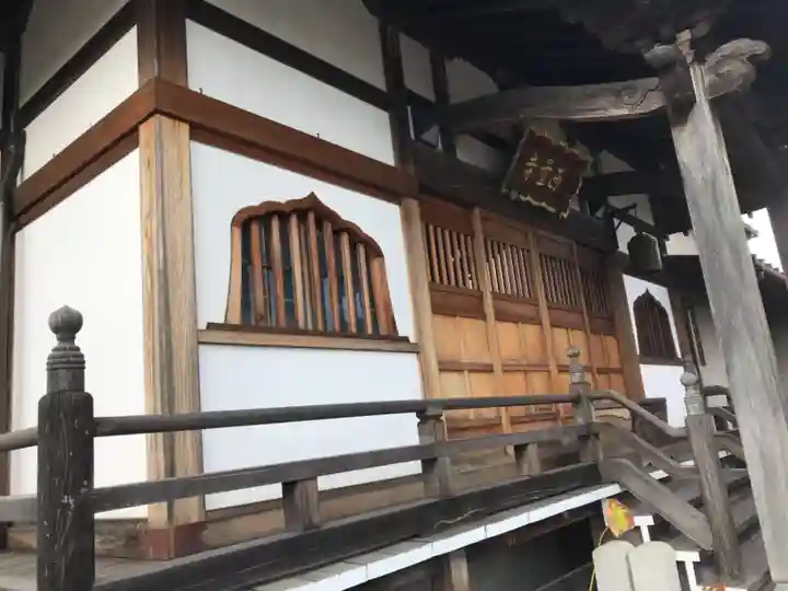 西量寺の本殿・本堂