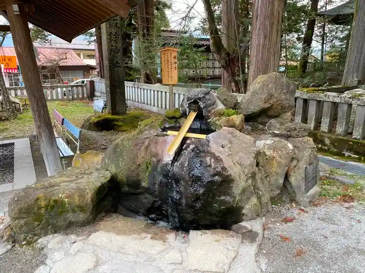 諏訪大社の手水舎