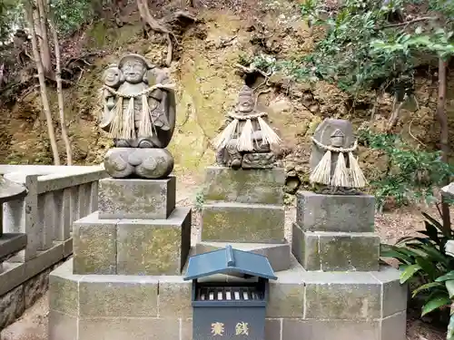 伊萬里神社の像