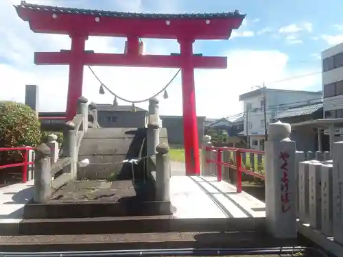 總社 和田八幡宮の鳥居