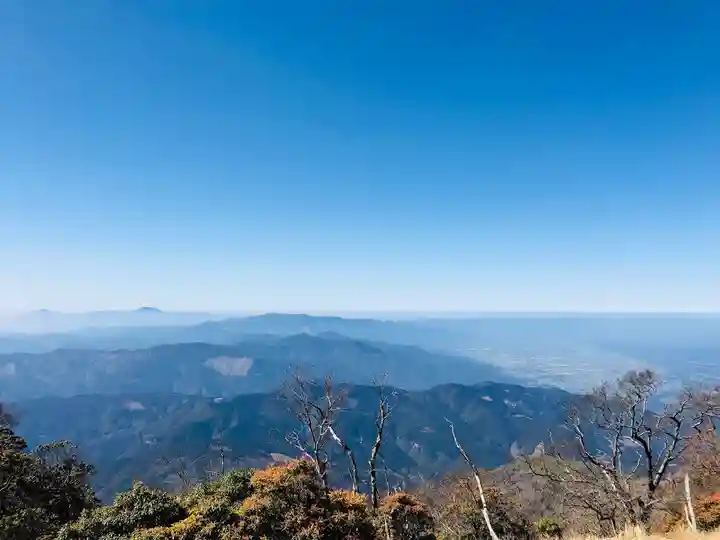 市房山神宮の景色