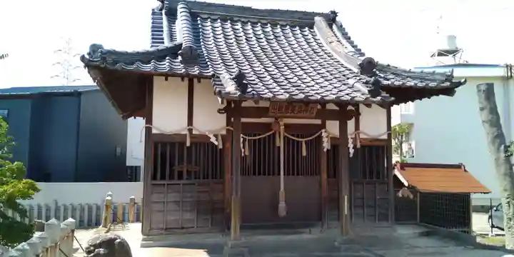 田能春日神社の本殿・本堂
