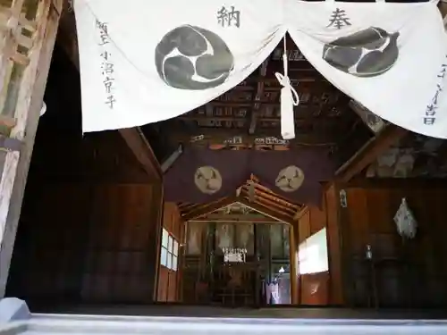 那須神社の本殿