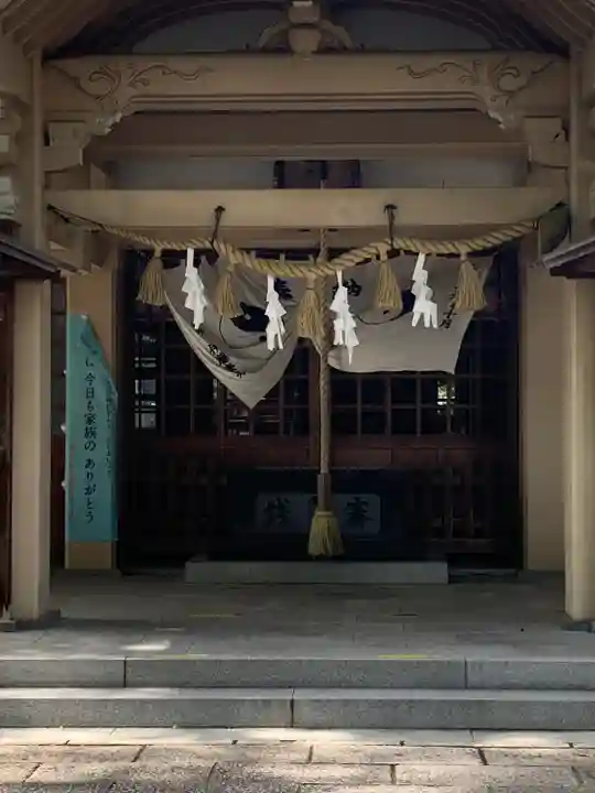 漆部神社の本殿・本堂