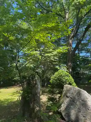 帯廣神社の{uncategorized: "未分類", other: "その他", undefined: "問題あり", building: "その他建物", grave: "お墓", sacred_gate: "鳥居", guardian: "狛犬", statue: "像", buddha: "仏像", history: "歴史", nature: "自然", garden: "庭園", animal: "動物", pagoda: "塔", temizu: "手水舎", mountain_gate: "山門・神門", sanctuary: "本殿・本堂", subordinate: "末社・摂社", art: "芸術", scenery: "景色", jizo: "地蔵", ema: "絵馬", goshuin: "御朱印", omikuji: "おみくじ", items: "授与品その他", amulet: "お守り", goshuincho: "御朱印帳", eats: "食事", festival: "お祭り", votive_dance: "神楽", shichigosan: "七五三参", wedding: "結婚式", experience: "体験その他", initially: "初詣", around: "周辺", anti_infection: "感染症対策"}