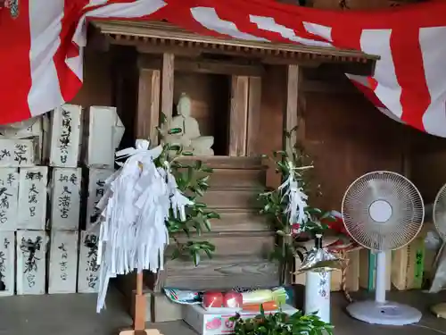 伏木香取神社の本殿