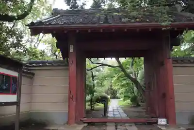 中院の山門・神門
