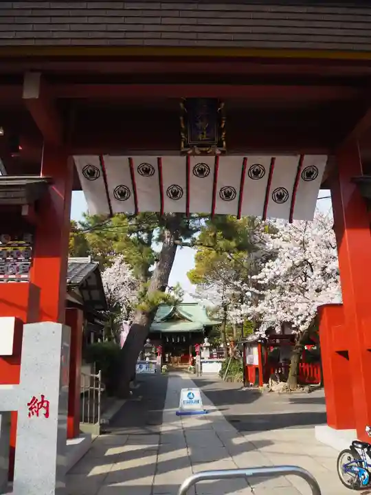 五方山熊野神社の山門・神門