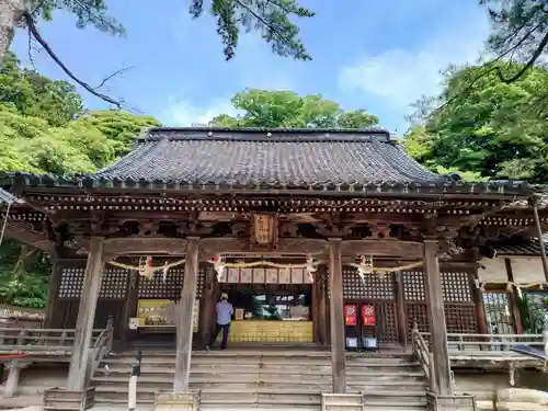 石浦神社の本殿