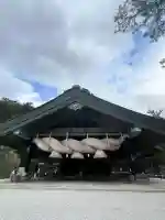 出雲大社神楽殿の{uncategorized: "未分類", other: "その他", undefined: "問題あり", building: "その他建物", grave: "お墓", sacred_gate: "鳥居", guardian: "狛犬", statue: "像", buddha: "仏像", history: "歴史", nature: "自然", garden: "庭園", animal: "動物", pagoda: "塔", temizu: "手水舎", mountain_gate: "山門・神門", sanctuary: "本殿・本堂", subordinate: "末社・摂社", art: "芸術", scenery: "景色", jizo: "地蔵", ema: "絵馬", goshuin: "御朱印", omikuji: "おみくじ", items: "授与品その他", amulet: "お守り", goshuincho: "御朱印帳", eats: "食事", festival: "お祭り", votive_dance: "神楽", shichigosan: "七五三参", wedding: "結婚式", experience: "体験その他", initially: "初詣", around: "周辺", anti_infection: "感染症対策"}