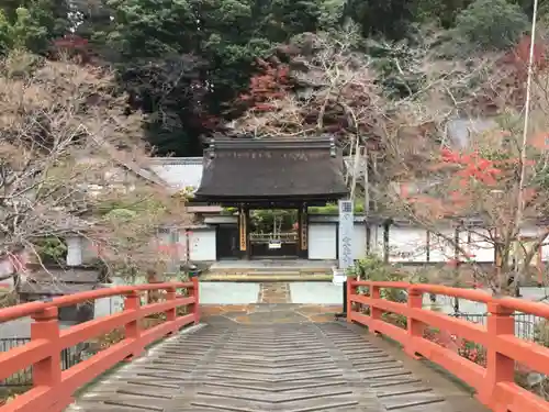 室生寺の山門・神門