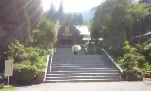 八海山尊神社の建物その他