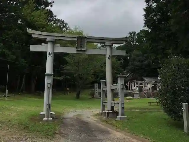 宮崎神社の鳥居
