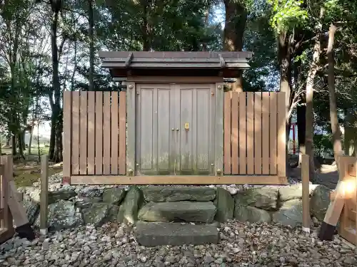 ニ木神社の{uncategorized: "未分類", other: "その他", undefined: "問題あり", building: "その他建物", grave: "お墓", sacred_gate: "鳥居", guardian: "狛犬", statue: "像", buddha: "仏像", history: "歴史", nature: "自然", garden: "庭園", animal: "動物", pagoda: "塔", temizu: "手水舎", mountain_gate: "山門・神門", sanctuary: "本殿・本堂", subordinate: "末社・摂社", art: "芸術", scenery: "景色", jizo: "地蔵", ema: "絵馬", goshuin: "御朱印", omikuji: "おみくじ", items: "授与品その他", amulet: "お守り", goshuincho: "御朱印帳", eats: "食事", festival: "お祭り", votive_dance: "神楽", shichigosan: "七五三参", wedding: "結婚式", experience: "体験その他", initially: "初詣", around: "周辺", anti_infection: "感染症対策"}