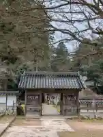 粟鹿神社の{uncategorized: "未分類", other: "その他", undefined: "問題あり", building: "その他建物", grave: "お墓", sacred_gate: "鳥居", guardian: "狛犬", statue: "像", buddha: "仏像", history: "歴史", nature: "自然", garden: "庭園", animal: "動物", pagoda: "塔", temizu: "手水舎", mountain_gate: "山門・神門", sanctuary: "本殿・本堂", subordinate: "末社・摂社", art: "芸術", scenery: "景色", jizo: "地蔵", ema: "絵馬", goshuin: "御朱印", omikuji: "おみくじ", items: "授与品その他", amulet: "お守り", goshuincho: "御朱印帳", eats: "食事", festival: "お祭り", votive_dance: "神楽", shichigosan: "七五三参", wedding: "結婚式", experience: "体験その他", initially: "初詣", around: "周辺", anti_infection: "感染症対策"}