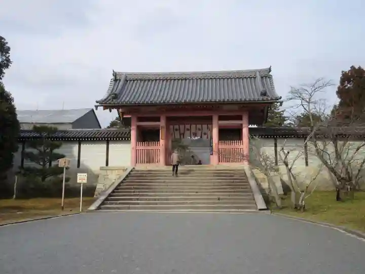 仁和寺の山門・神門