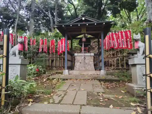 円山随身稲荷大明神のその他建物