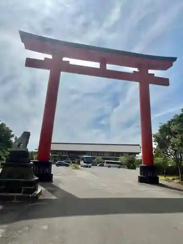 高山稲荷神社の鳥居