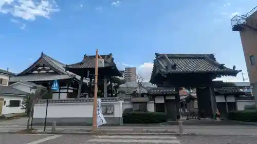 常光寺の{uncategorized: "未分類", other: "その他", undefined: "問題あり", building: "その他建物", grave: "お墓", sacred_gate: "鳥居", guardian: "狛犬", statue: "像", buddha: "仏像", history: "歴史", nature: "自然", garden: "庭園", animal: "動物", pagoda: "塔", temizu: "手水舎", mountain_gate: "山門・神門", sanctuary: "本殿・本堂", subordinate: "末社・摂社", art: "芸術", scenery: "景色", jizo: "地蔵", ema: "絵馬", goshuin: "御朱印", omikuji: "おみくじ", items: "授与品その他", amulet: "お守り", goshuincho: "御朱印帳", eats: "食事", festival: "お祭り", votive_dance: "神楽", shichigosan: "七五三参", wedding: "結婚式", experience: "体験その他", initially: "初詣", around: "周辺", anti_infection: "感染症対策"}
