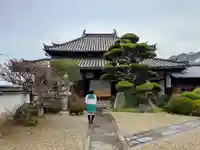 法然寺の本殿・本堂