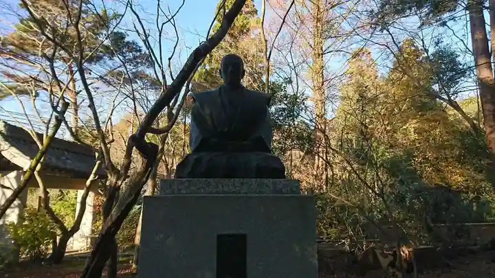 龍潭寺の像