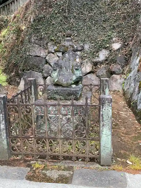 木曽三社神社の像