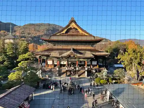 善光寺の本殿・本堂