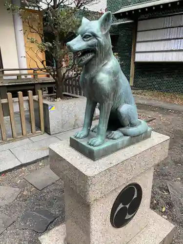 宮益御嶽神社の狛犬