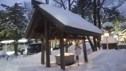 新琴似神社の手水