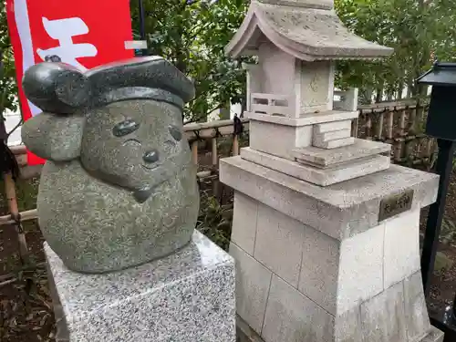 亀ケ池八幡宮の末社・摂社