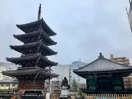 孝勝寺の建物その他