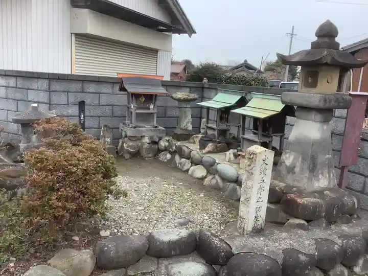 八竜社の末社・摂社