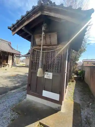 神明神社の末社