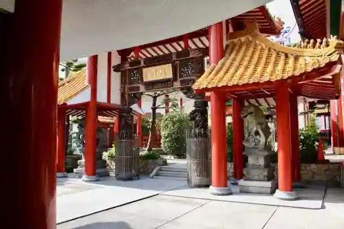 関帝廟の山門・神門