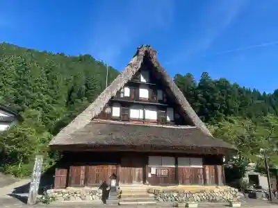 上梨白山宮の{uncategorized: "未分類", other: "その他", undefined: "問題あり", building: "その他建物", grave: "お墓", sacred_gate: "鳥居", guardian: "狛犬", statue: "像", buddha: "仏像", history: "歴史", nature: "自然", garden: "庭園", animal: "動物", pagoda: "塔", temizu: "手水舎", mountain_gate: "山門・神門", sanctuary: "本殿・本堂", subordinate: "末社・摂社", art: "芸術", scenery: "景色", jizo: "地蔵", ema: "絵馬", goshuin: "御朱印", omikuji: "おみくじ", items: "授与品その他", amulet: "お守り", goshuincho: "御朱印帳", eats: "食事", festival: "お祭り", votive_dance: "神楽", shichigosan: "七五三参", wedding: "結婚式", experience: "体験その他", initially: "初詣", around: "周辺", anti_infection: "感染症対策"}