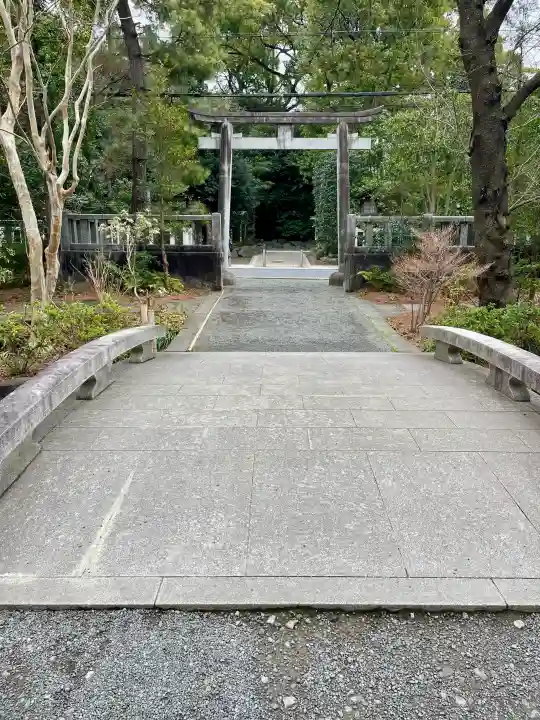 宮山神社の{uncategorized: "未分類", other: "その他", undefined: "問題あり", building: "その他建物", grave: "お墓", sacred_gate: "鳥居", guardian: "狛犬", statue: "像", buddha: "仏像", history: "歴史", nature: "自然", garden: "庭園", animal: "動物", pagoda: "塔", temizu: "手水舎", mountain_gate: "山門・神門", sanctuary: "本殿・本堂", subordinate: "末社・摂社", art: "芸術", scenery: "景色", jizo: "地蔵", ema: "絵馬", goshuin: "御朱印", omikuji: "おみくじ", items: "授与品その他", amulet: "お守り", goshuincho: "御朱印帳", eats: "食事", festival: "お祭り", votive_dance: "神楽", shichigosan: "七五三参", wedding: "結婚式", experience: "体験その他", initially: "初詣", around: "周辺", anti_infection: "感染症対策"}