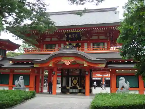 千葉神社の山門