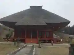 医王寺の本殿