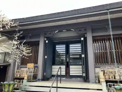真性寺の{uncategorized: "未分類", other: "その他", undefined: "問題あり", building: "その他建物", grave: "お墓", sacred_gate: "鳥居", guardian: "狛犬", statue: "像", buddha: "仏像", history: "歴史", nature: "自然", garden: "庭園", animal: "動物", pagoda: "塔", temizu: "手水舎", mountain_gate: "山門・神門", sanctuary: "本殿・本堂", subordinate: "末社・摂社", art: "芸術", scenery: "景色", jizo: "地蔵", ema: "絵馬", goshuin: "御朱印", omikuji: "おみくじ", items: "授与品その他", amulet: "お守り", goshuincho: "御朱印帳", eats: "食事", festival: "お祭り", votive_dance: "神楽", shichigosan: "七五三参", wedding: "結婚式", experience: "体験その他", initially: "初詣", around: "周辺", anti_infection: "感染症対策"}