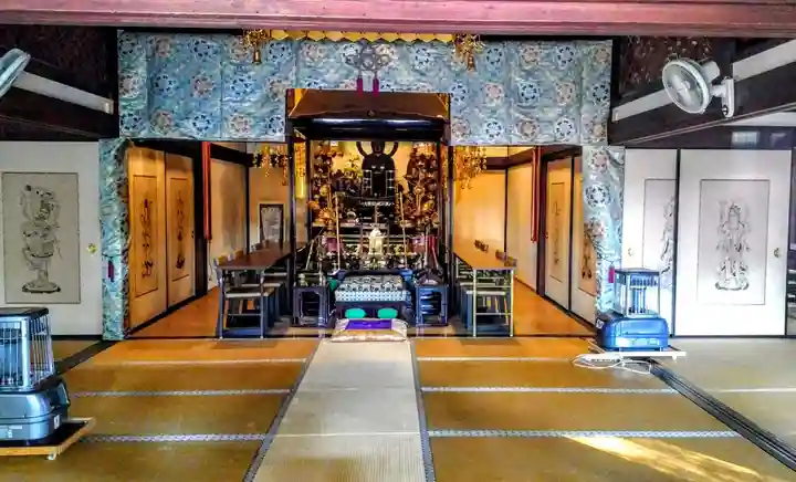 延命寺の本殿・本堂