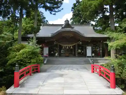 越中一宮 髙瀬神社の本殿