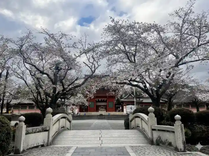 富士山本宮浅間大社の{uncategorized: "未分類", other: "その他", undefined: "問題あり", building: "その他建物", grave: "お墓", sacred_gate: "鳥居", guardian: "狛犬", statue: "像", buddha: "仏像", history: "歴史", nature: "自然", garden: "庭園", animal: "動物", pagoda: "塔", temizu: "手水舎", mountain_gate: "山門・神門", sanctuary: "本殿・本堂", subordinate: "末社・摂社", art: "芸術", scenery: "景色", jizo: "地蔵", ema: "絵馬", goshuin: "御朱印", omikuji: "おみくじ", items: "授与品その他", amulet: "お守り", goshuincho: "御朱印帳", eats: "食事", festival: "お祭り", votive_dance: "神楽", shichigosan: "七五三参", wedding: "結婚式", experience: "体験その他", initially: "初詣", around: "周辺", anti_infection: "感染症対策"}