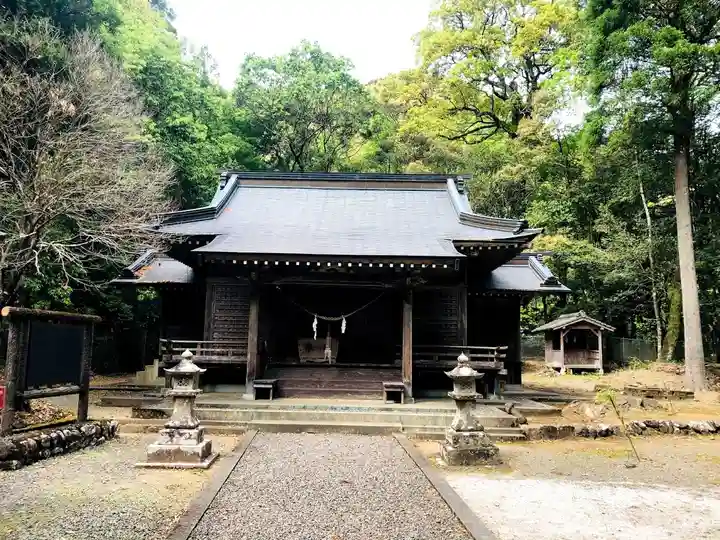 村所八幡神社の本殿・本堂