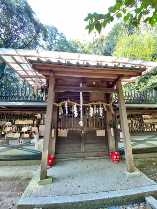 小栗栖八幡宮の本殿・本堂